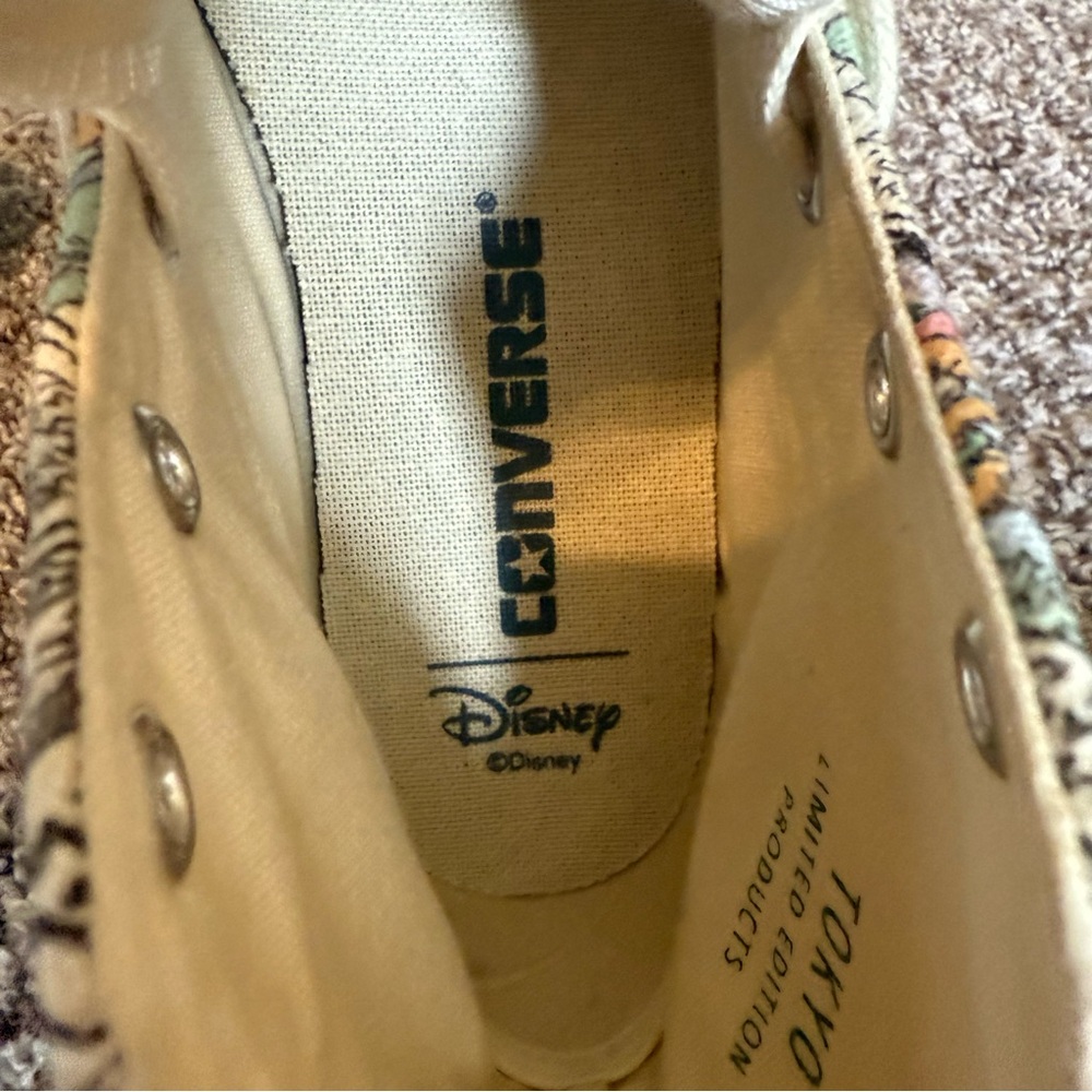 NWOT Limited Edition Disney Comic Converse - Picture 8 of 9